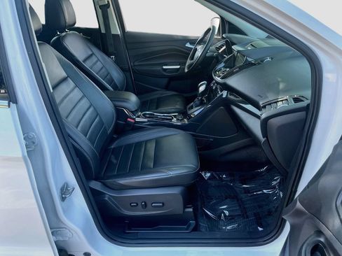 Used 2016 Ford Escape Titanium AWD/4WD image 27