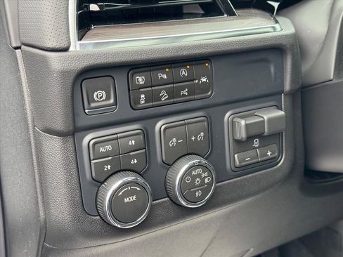 New 2026 Chevrolet Tahoe Premier w/ Sun And Tow Package image 11