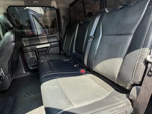 Used 2019 Ford F250 Lariat w/ Lariat Ultimate Package AWD/4WD image 18