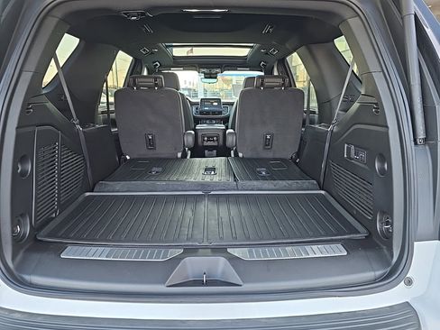 Used 2024 Chevrolet Tahoe High Country w/ Premium Package 2 image 34