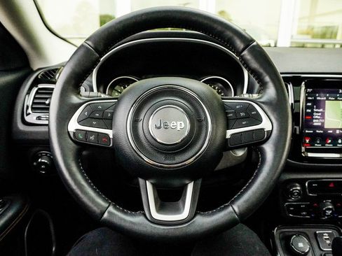 Used 2017 Jeep Compass Limited w/ Navigation Group image 15