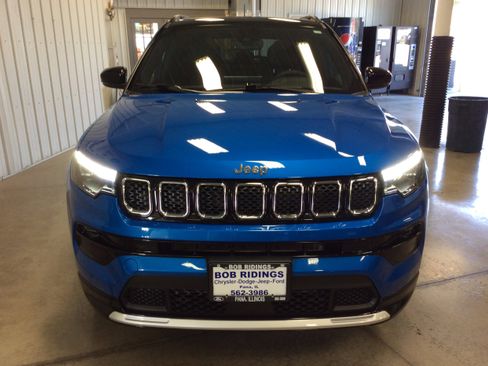 Used 2024 Jeep Compass Limited w/ Elite Group image 9