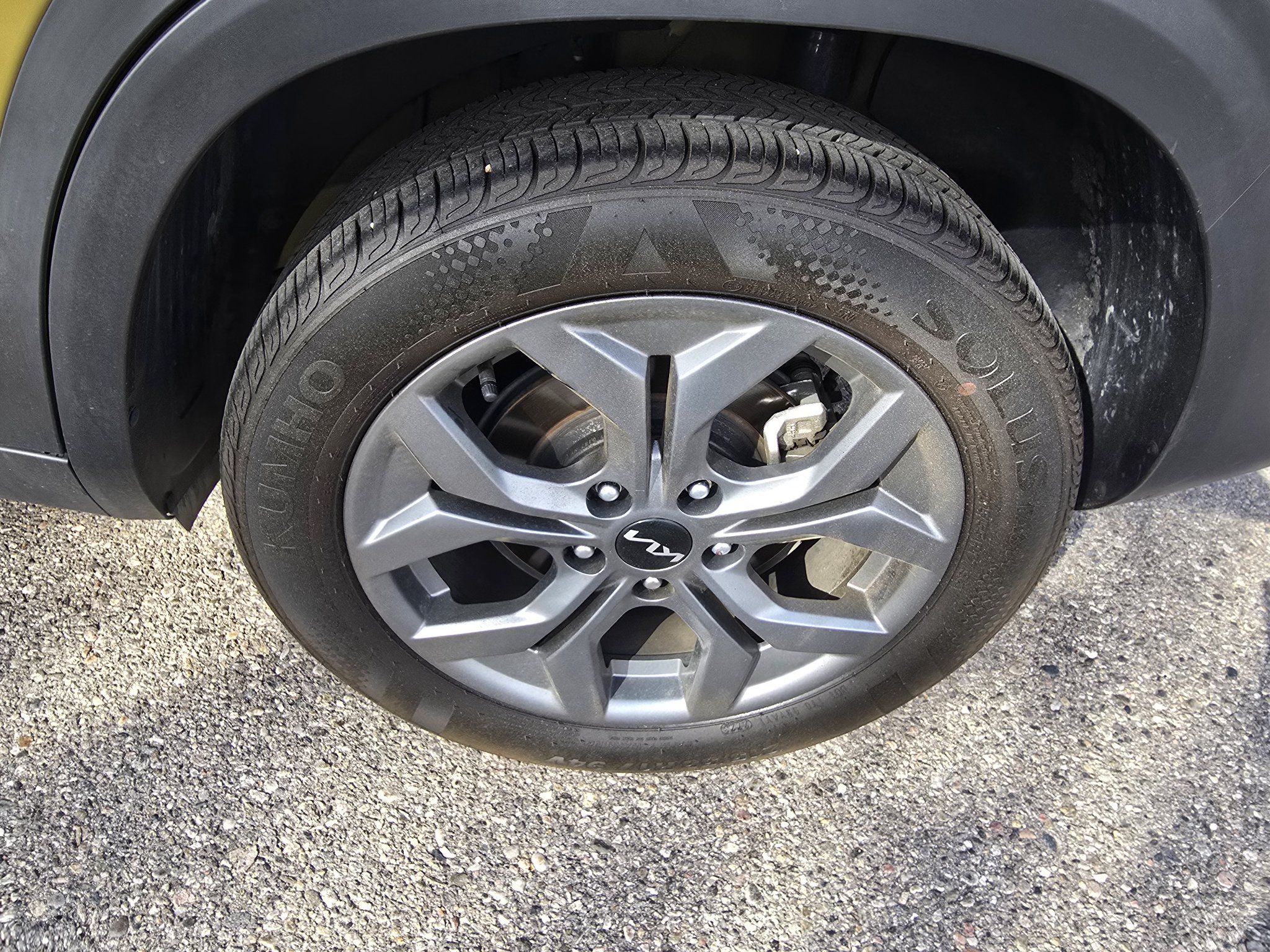 Used 2024 Kia Seltos S AWD/4WD image 17