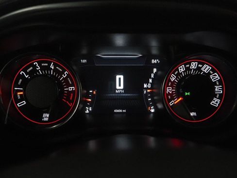 Used 2022 Dodge Challenger GT w/ Plus Package RWD image 18