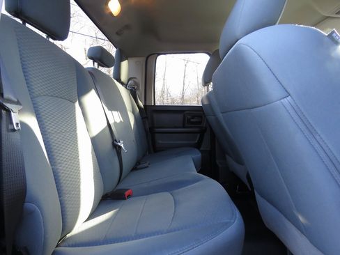 Used 2018 RAM 1500 Express image 16