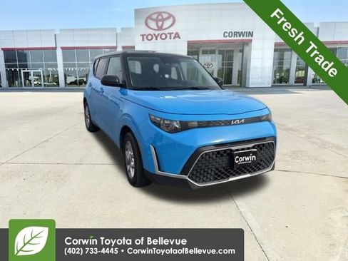 Used 2024 Kia Soul S image 1
