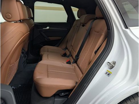 Used 2024 Audi Q5 2.0T Prestige image 16