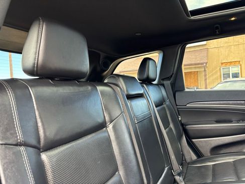 Used 2018 Jeep Grand Cherokee Limited w/ Luxury Group II AWD/4WD image 20