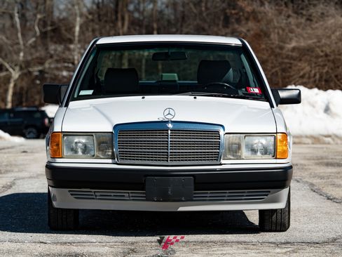Used 1991 Mercedes-Benz 190 E 2.6 image 2