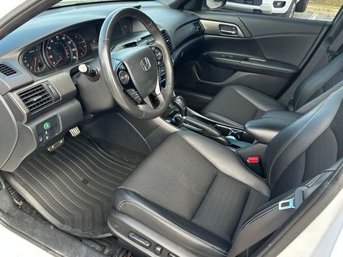 Used 2016 Honda Accord Sport image 15