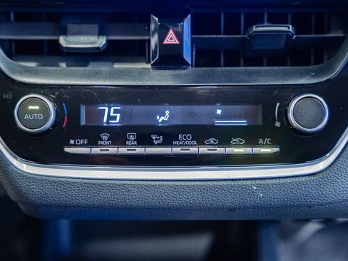 Used 2024 Toyota Corolla LE image 19