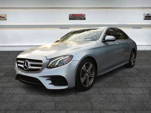 Used 2017 Mercedes-Benz E 300 image 3