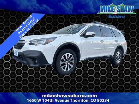 Used 2021 Subaru Outback Premium image 1
