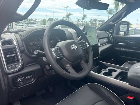 Used 2025 RAM 2500 Laramie AWD/4WD image 9