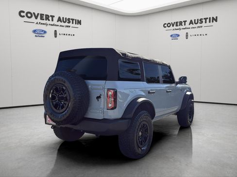 Certified 2023 Ford Bronco Wildtrak image 5