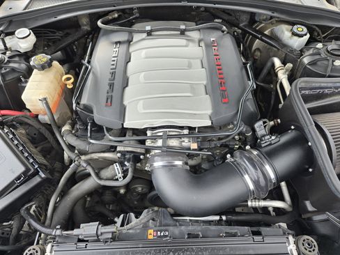 Used 2019 Chevrolet Camaro SS image 30