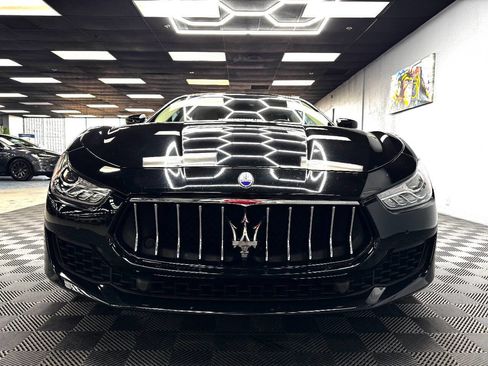 Used 2019 Maserati Ghibli S image 3