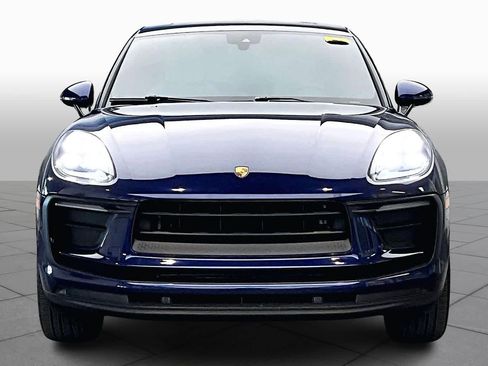 Used 2022 Porsche Macan w/ Premium Package Plus image 5