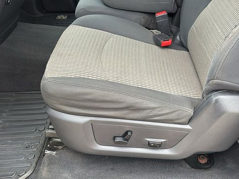 Used 2011 RAM 2500 SLT w/ Popular Equipment Group image 19