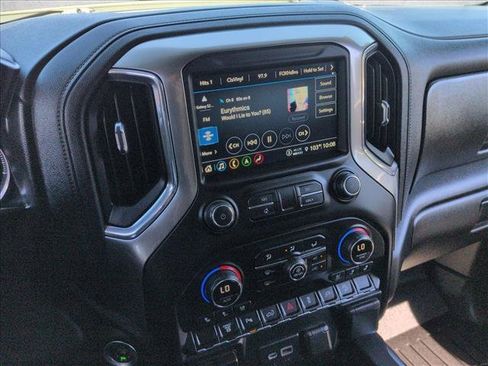 Used 2021 Chevrolet Silverado 2500 LTZ w/ LTZ Convenience Package AWD/4WD image 19