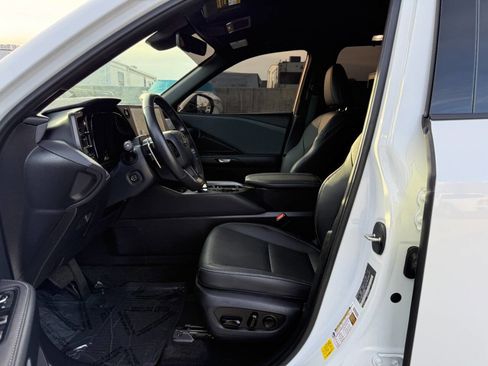 Used 2025 Lexus TX 350 AWD image 14