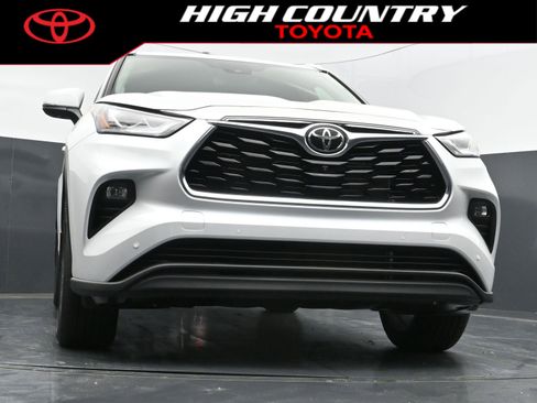 New 2026 Toyota Highlander Limited AWD/4WD image 42
