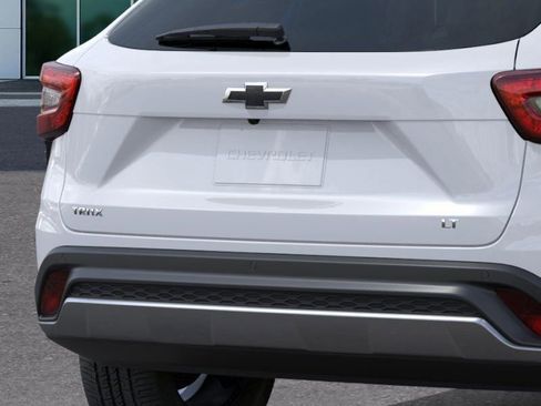 New 2026 Chevrolet Trax LT FWD image 14