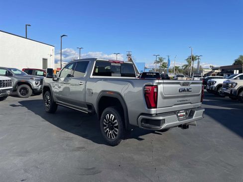 New 2026 GMC Sierra 2500 Denali Ultimate AWD/4WD image 7
