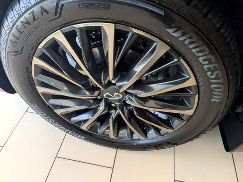 Certified 2026 INFINITI QX80 Autograph AWD/4WD image 7