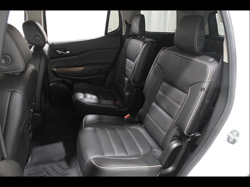 Certified 2019 GMC Acadia Denali w/ Technology Package AWD/4WD image 20