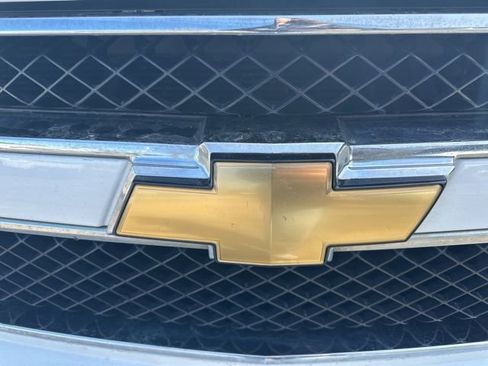 Used 2007 Chevrolet Avalanche LT w/ LT Preferred Equipment Group AWD/4WD image 9