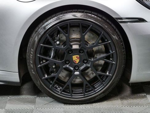 Used 2024 Porsche 911 Carrera GTS RWD image 33