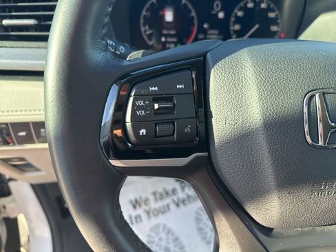 Used 2025 Honda Odyssey EX-L image 15