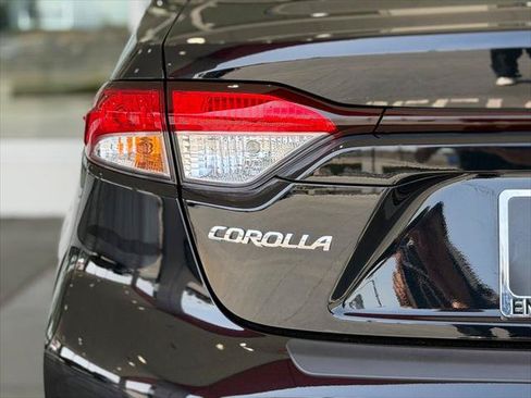 Certified 2026 Toyota Corolla LE FWD image 11
