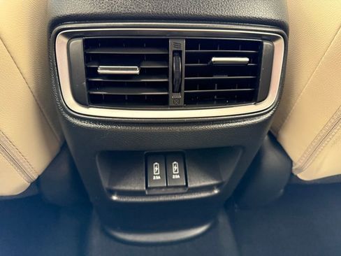 Used 2019 Honda CR-V Touring image 27