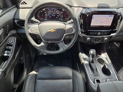 Used 2023 Chevrolet Traverse High Country FWD image 19