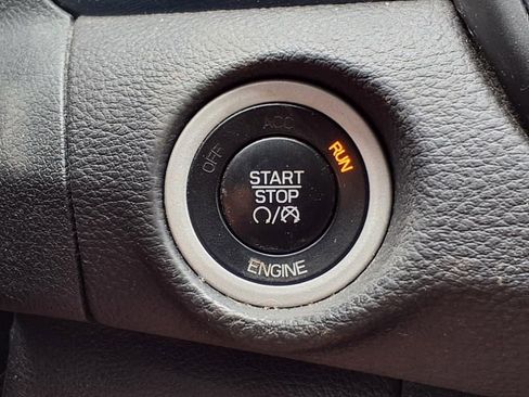 Used 2015 Chrysler 200 S w/ Comfort Group AWD/4WD image 18