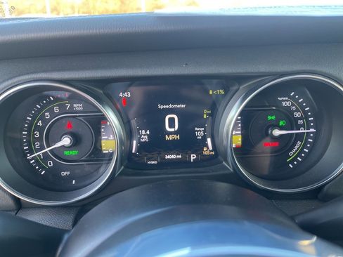 Used 2023 Jeep Wrangler Unlimited Sahara w/ Cold Weather Group image 11