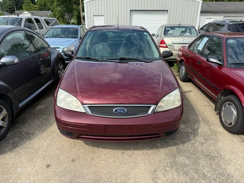 Used 2006 Ford Focus SES image 2