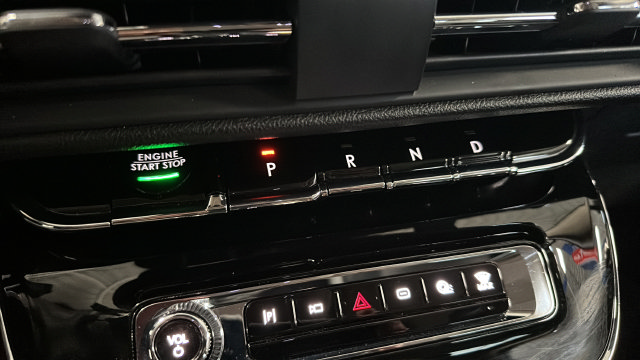 Used 2024 Lincoln Corsair Grand Touring w/ Rear Removable Package Tray AWD/4WD image 19