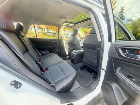 Used 2017 Subaru Outback 2.5i Limited AWD/4WD image 20