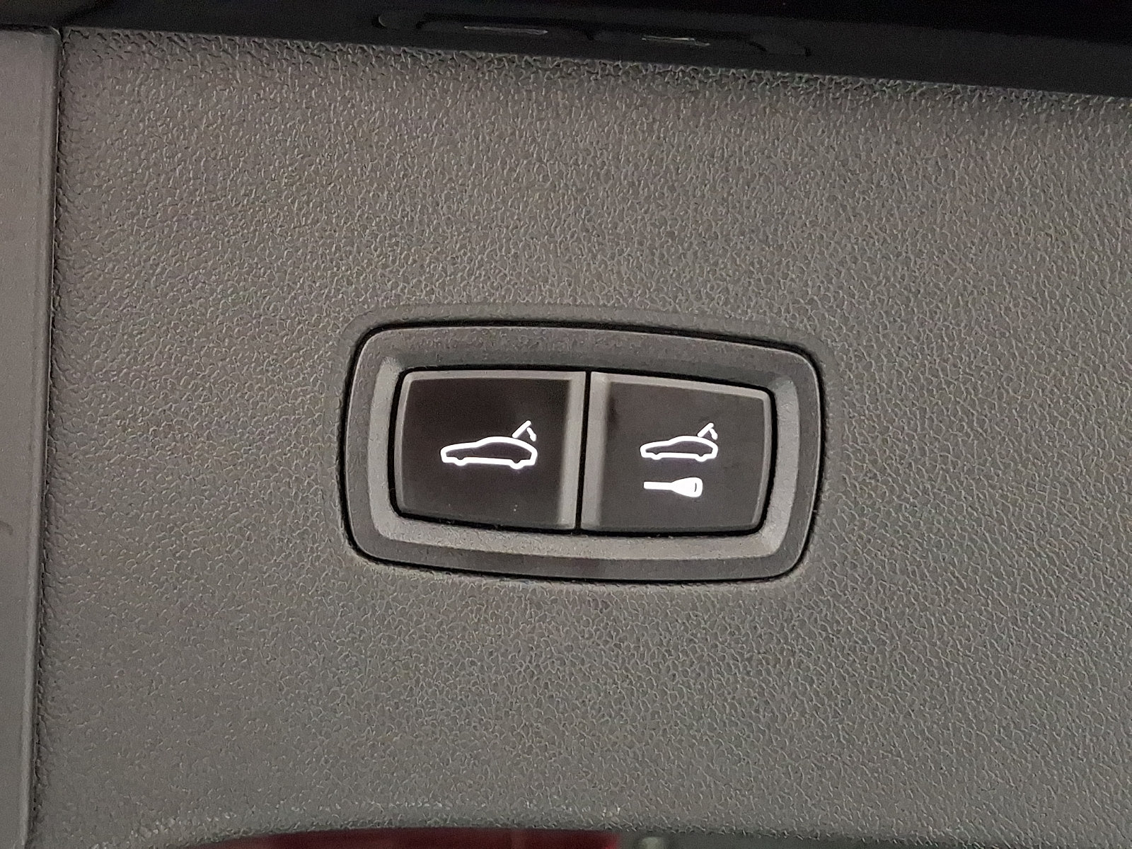 Used 2024 Porsche Cayenne AWD/4WD image 32