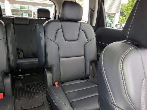 Used 2025 Kia Telluride S AWD/4WD image 19