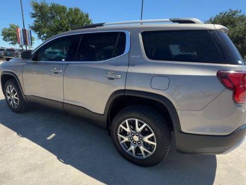 Used 2023 GMC Acadia SLT FWD image 6