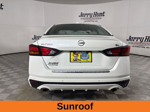 Used 2023 Nissan Altima 2.5 SL FWD image 6