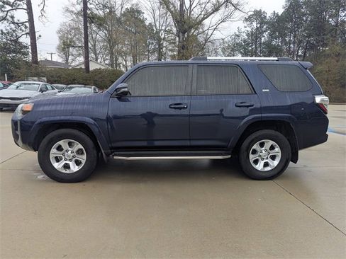 Used 2019 Toyota 4Runner image 6