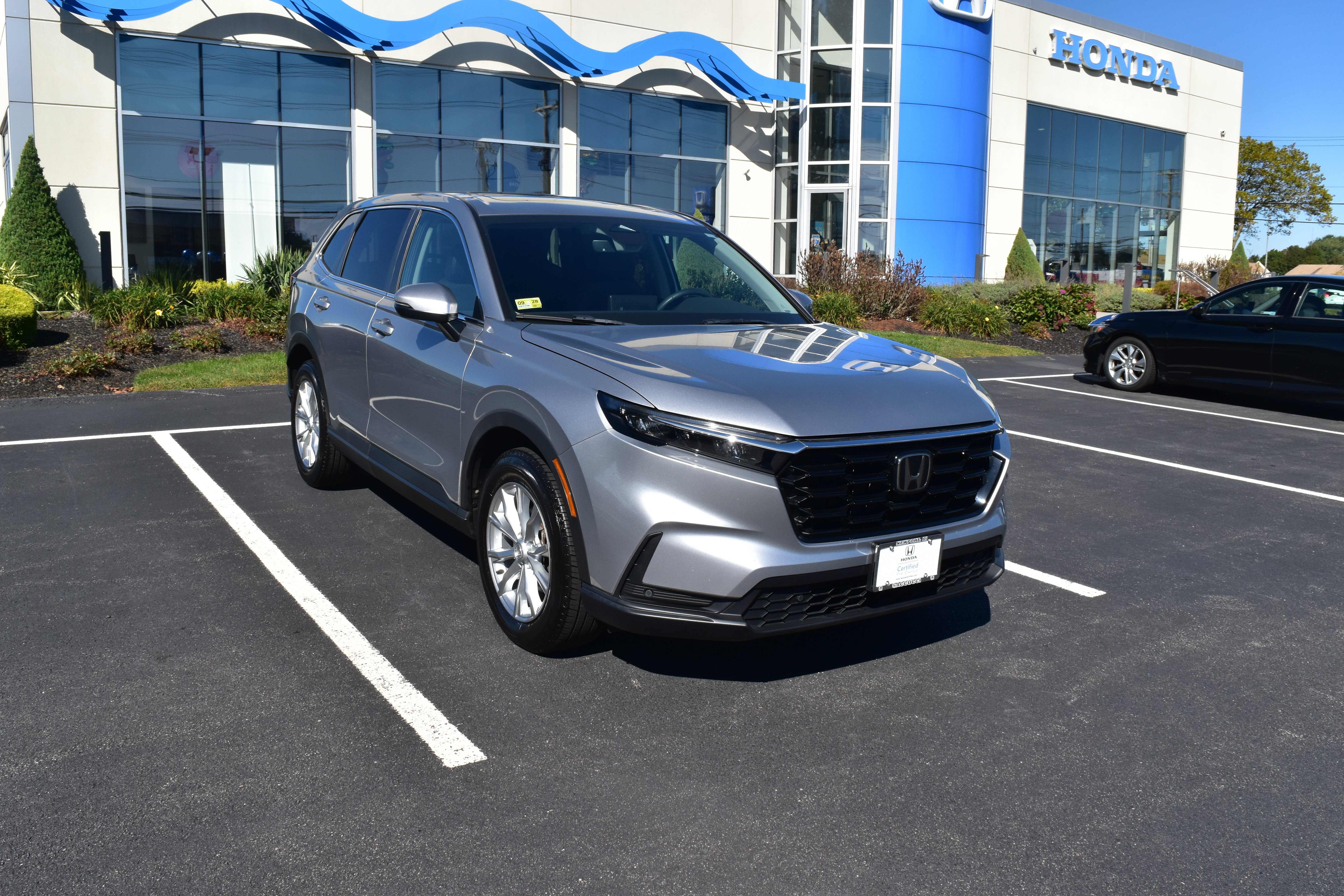 Used 2024 Honda CR-V EX-L image 2