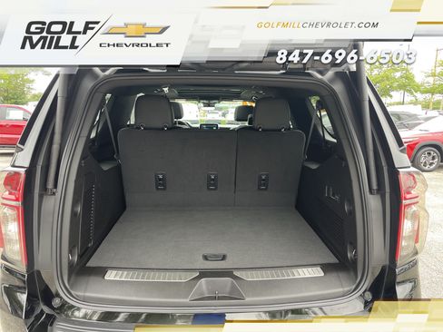Used 2024 Chevrolet Suburban Premier AWD/4WD image 9