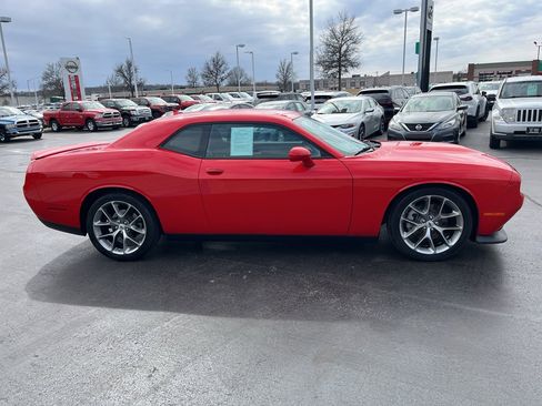 Used 2022 Dodge Challenger GT image 6