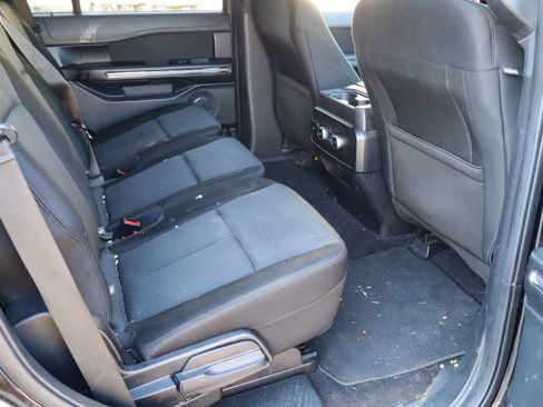 Used 2021 Ford Expedition XLT RWD image 18